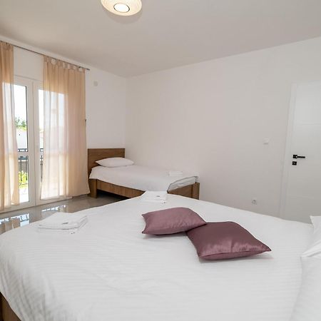 Apartments Zora Seline Room photo